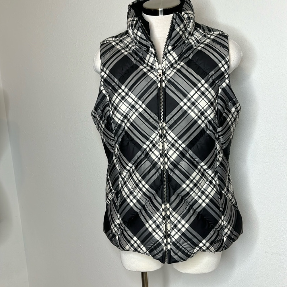 Eddie Bauer size Medium Premium Goose Down black and white vest